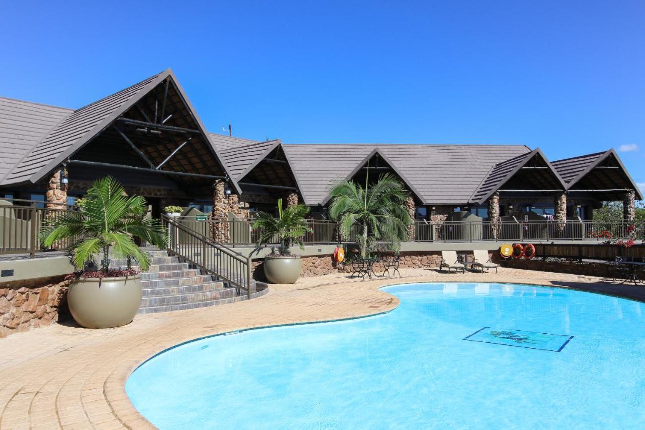 Zulu Nyala Game Lodge Hluhluwe Ngoại thất bức ảnh