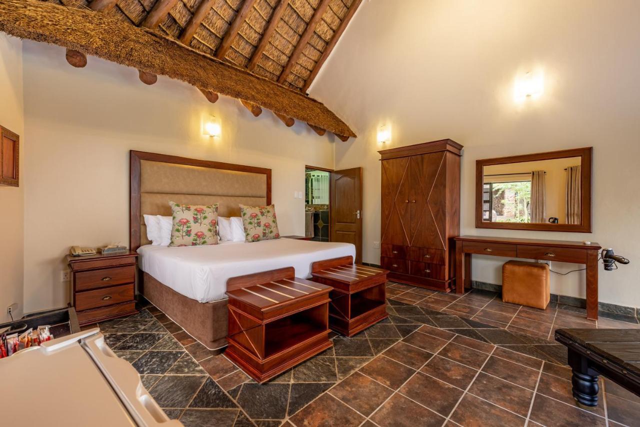 Zulu Nyala Game Lodge Hluhluwe Ngoại thất bức ảnh