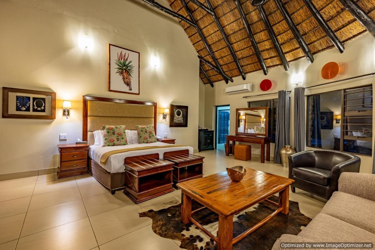 Zulu Nyala Game Lodge Hluhluwe Ngoại thất bức ảnh